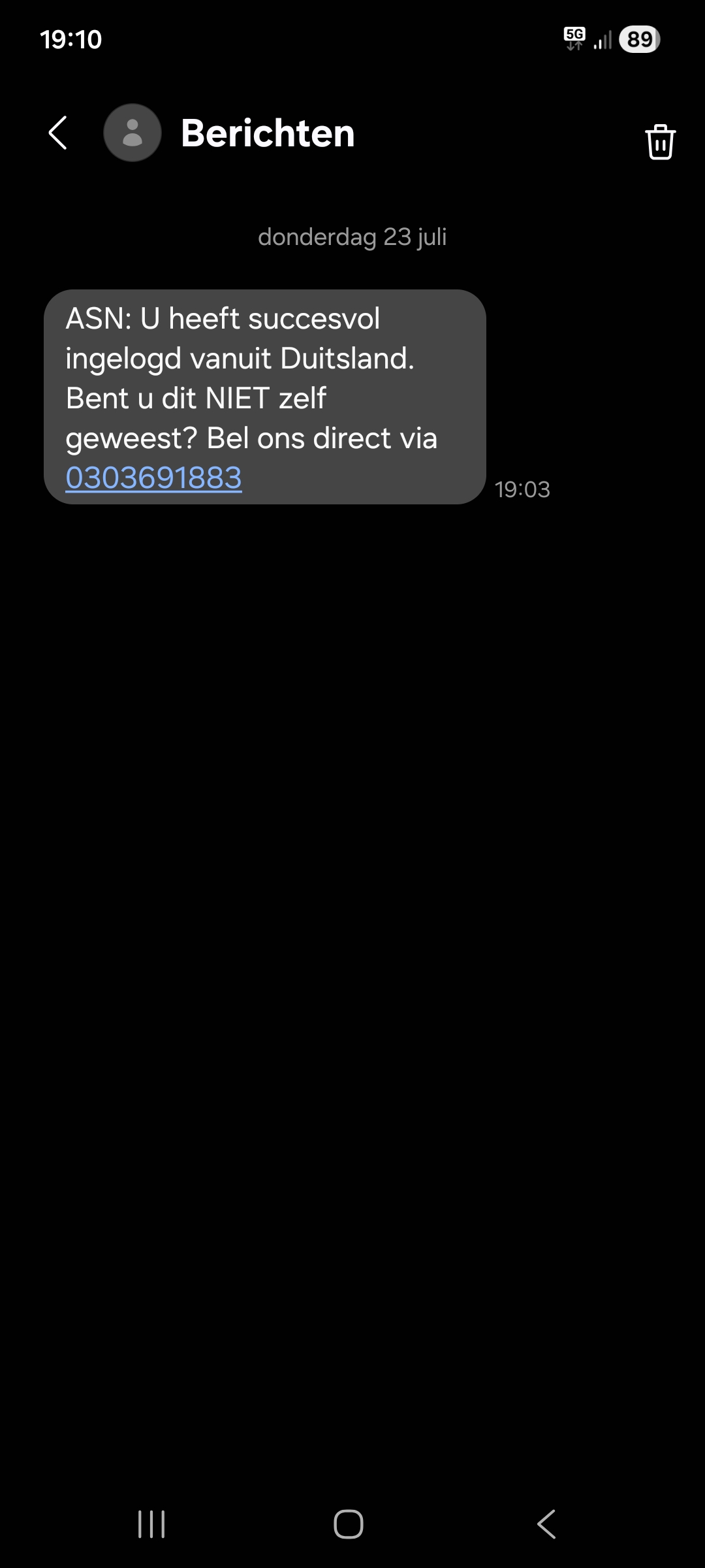 een voorbeeld van valse sms&rsquo;jes die ASN-klanten hebben gekregen   