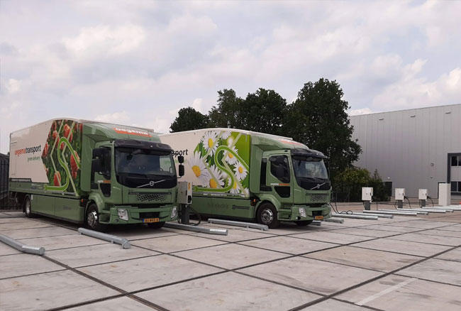 Twee Elektrische Trucks